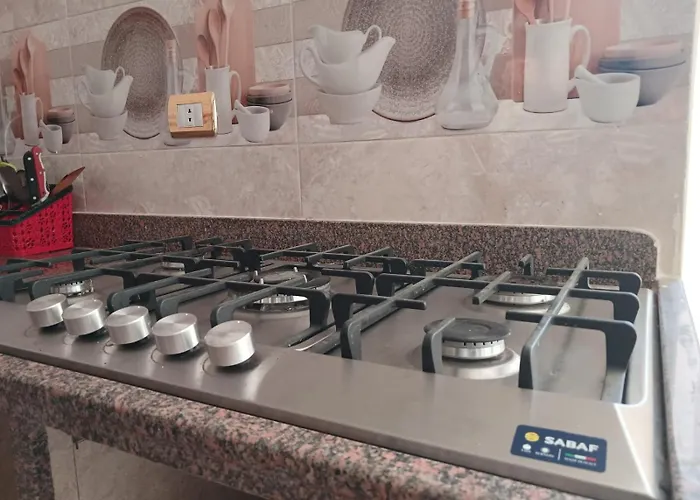 Newly Cozy 2 Bedrooms With Garden بيت للعطل